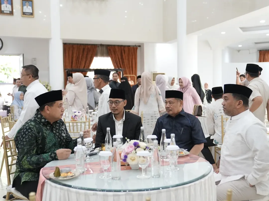 Plt Kepala Bappeda Hadiri Open House di Rujab Wali Kota Makassar