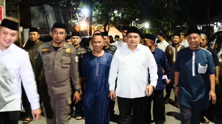 Prokopim Dampingi Walikota Lanjutkan Safari Ramadhan di Masjid Babussalam