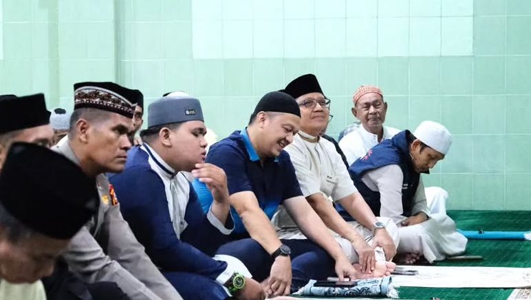 Kabag Prokopim Dampingi Walikota Makassar Safari Subuh di Maccini Gusung